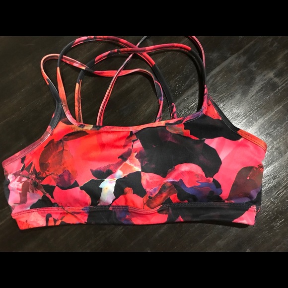 Athleta Other - Patterned Athlete sports bra!